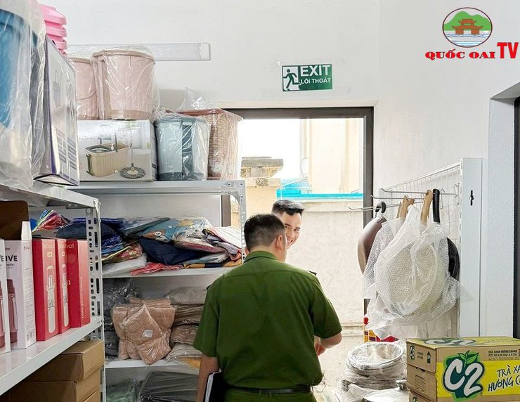 Quốc Oai: Tăng cường kiểm tra hoạt động thương mại, an toàn thực phẩm, phòng cháy chữa cháy, kinh doanh xăng dầu và khí tại địa bàn- Ảnh 4.