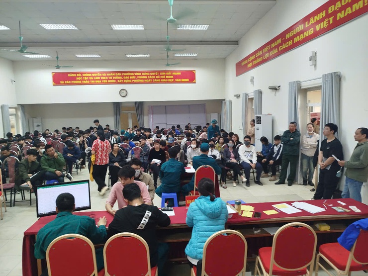 Phường Vĩnh Hưng tổ chức đăng ký nghĩa vụ quân sự, quân nhân dự bị và dân quân tự vệ - Ảnh 3.