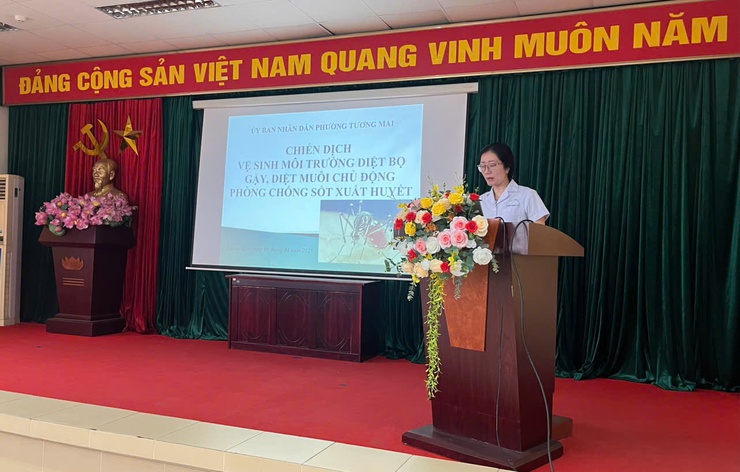 PHƯỜNG TƯƠNG MAI Tổ chức chiến dịch vệ sinh môi trường, diệt bọ gậy, diệt muỗi chủ động phòng, chống sốt xuất huyết đợt I năm 2025
- Ảnh 2.