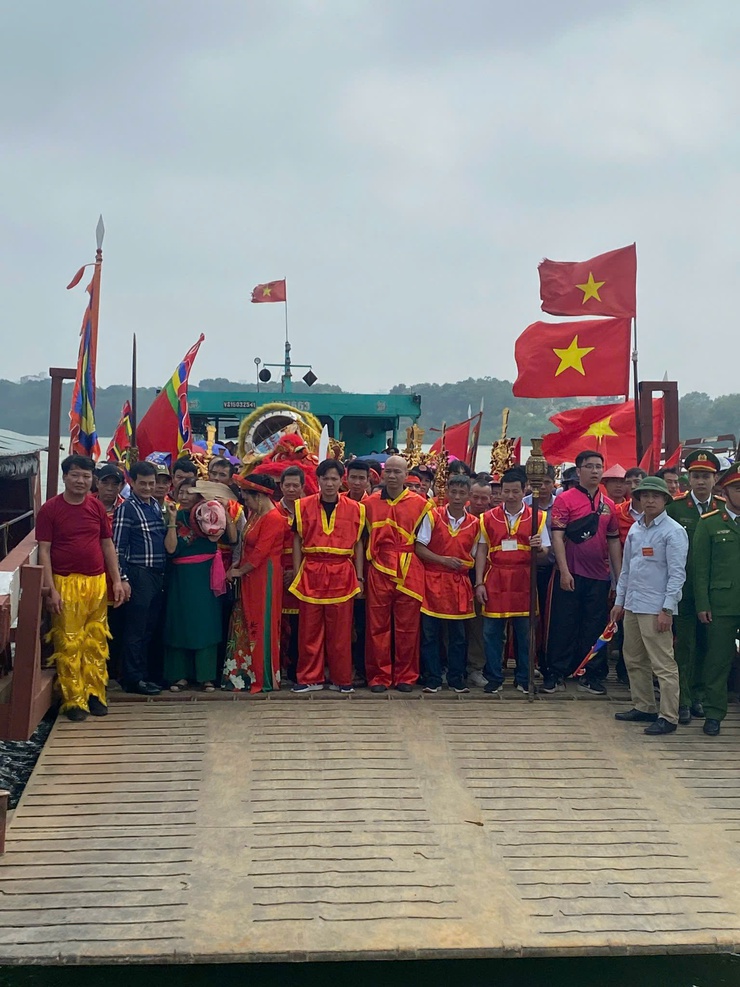 Nét đẹp tâm linh và mối quan hệ mang tính truyền thống văn hóa trong Lễ hội cấp thủy 3 dân phường Lĩnh Nam - Trần Phú- Ảnh 2.