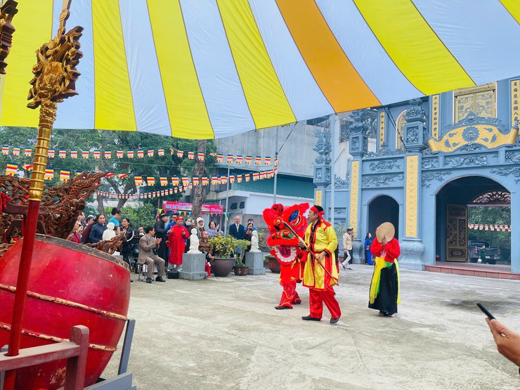 Nét đẹp tâm linh và mối quan hệ mang tính truyền thống văn hóa trong Lễ hội cấp thủy 3 dân phường Lĩnh Nam - Trần Phú- Ảnh 3.