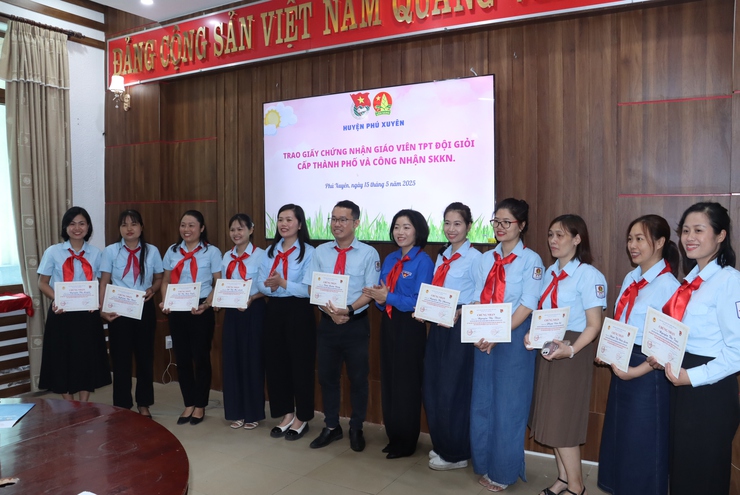 Hội nghị gặp mặt ôn lại truyền thống Kỷ niệm 84 Ngày thành lập Đội Thiếu niên Tiền phong Hồ Chí Minh- Ảnh 3.