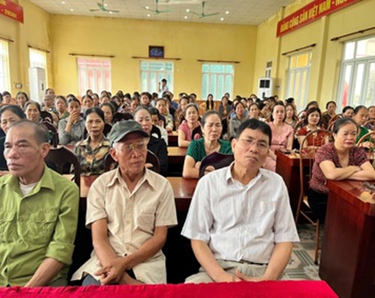 Tuyên truyền phổ biến pháp luật về phòng, chống mua bán người và hỗ trợ nạn nhân trên địa bàn huyện Thường Tín

- Ảnh 1.