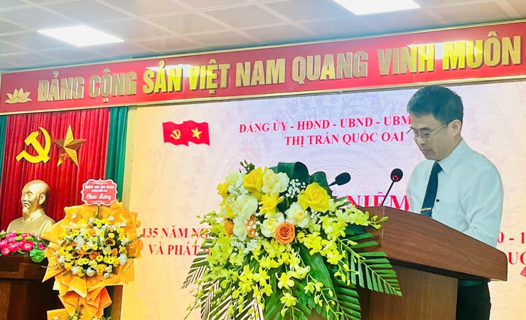 Thị trấn Quốc Oai tổ chức lễ kỷ niệm 135 năm Ngày sinh Chủ tịch Hồ Chí Minh, phát hành cuốn Lịch sử Đảng bộ, Nhân dân thị trấn giai đoạn 1945-2025- Ảnh 11.