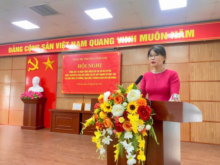 Đảng bộ phường Lĩnh Nam tổ chức Hội nghị "Tổng kết 10 năm thực hiện Chỉ thị số 05-CT/TW, ngày 15/5/2016 của Bộ Chính trị về "Đẩy mạnh học tập và làm theo tư tưởng, đạo đức, phong cách Hồ Chí Minh".

- Ảnh 2.