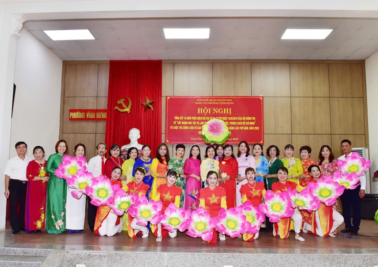 Đảng bộ phường Vĩnh Hưng  tổ chức hội nghị Tổng kết 10 năm thực hiện Chỉ thị số 05-CT/TW của Bộ Chính trị “Đẩy mạnh học tập và làm theo tư tưởng, đạo đức, phong cách Hồ Chí Minh- Ảnh 11.