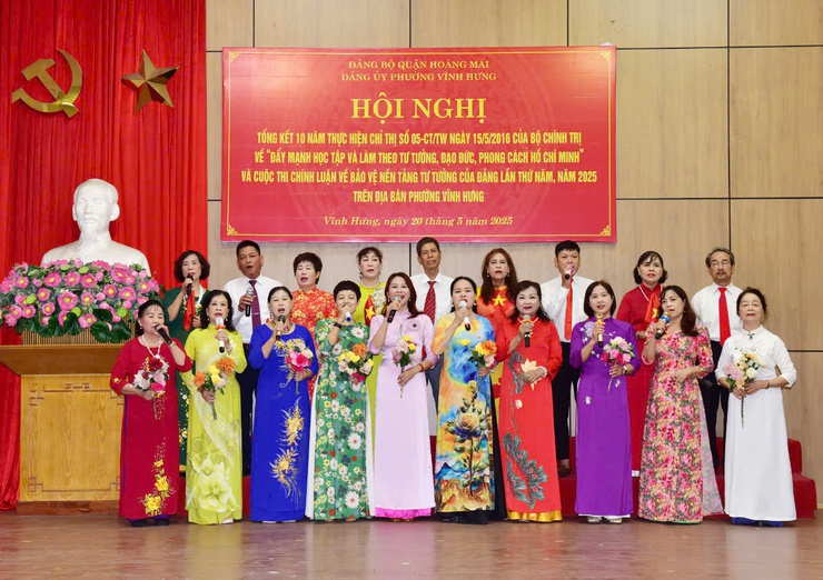 Đảng bộ phường Vĩnh Hưng  tổ chức hội nghị Tổng kết 10 năm thực hiện Chỉ thị số 05-CT/TW của Bộ Chính trị “Đẩy mạnh học tập và làm theo tư tưởng, đạo đức, phong cách Hồ Chí Minh- Ảnh 13.