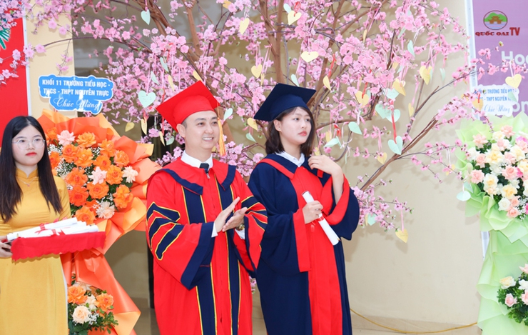 Trường Phổ thông Nguyễn Trực tổ chức Lễ tổng kết năm học 2024-2025 và Lễ tri ân và trưởng thành cho học sinh khối 12- Ảnh 20.