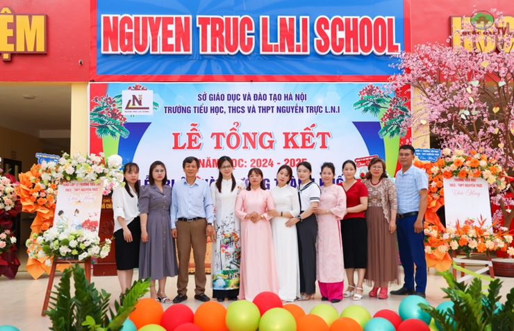 Trường Phổ thông Nguyễn Trực tổ chức Lễ tổng kết năm học 2024-2025 và Lễ tri ân và trưởng thành cho học sinh khối 12- Ảnh 22.