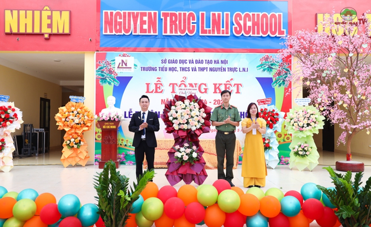 Trường Phổ thông Nguyễn Trực tổ chức Lễ tổng kết năm học 2024-2025 và Lễ tri ân và trưởng thành cho học sinh khối 12- Ảnh 4.