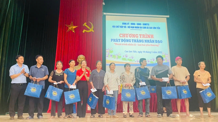 Hội CTĐ Cao Sơn Tiến phát động tháng nhân đạo năm 2025- Ảnh 2.