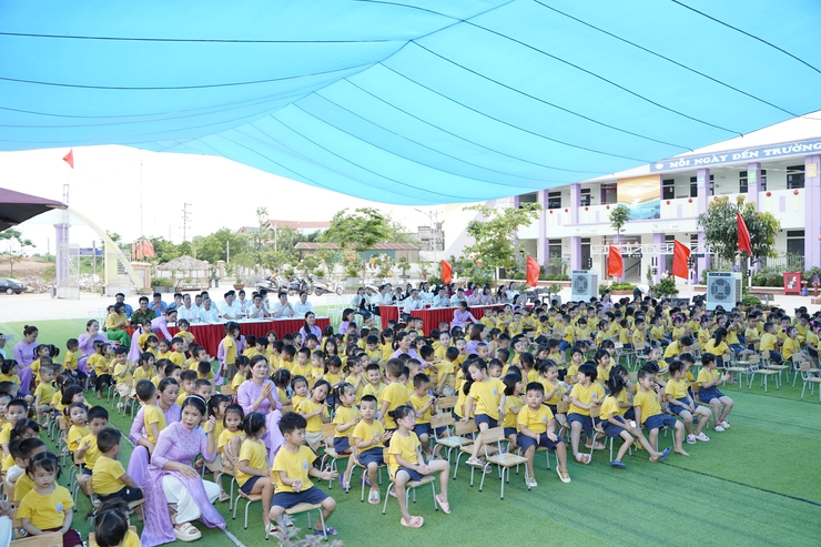 Trường mầm non Khai Thái tổ chức tổng kết, tuyên dương khen thưởng, liên hoan chia tay bé 5-6 tuổi ra trường năm học 2024-2025- Ảnh 4.
