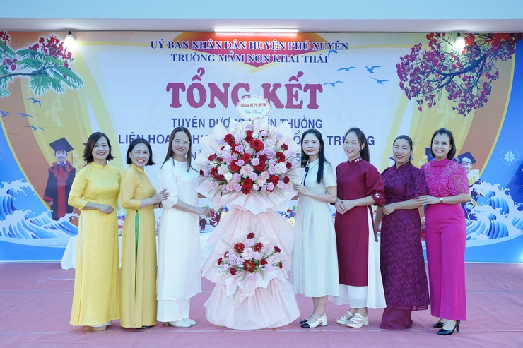 Trường mầm non Khai Thái tổ chức tổng kết, tuyên dương khen thưởng, liên hoan chia tay bé 5-6 tuổi ra trường năm học 2024-2025- Ảnh 10.