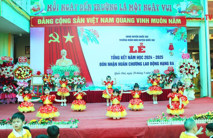 Trường Mầm non Huyện Quốc Oai vinh dự được nhận Huân chương Lao động Hạng Ba- Ảnh 11.