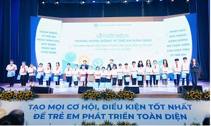 Hà Nội tổ chức Lễ phát động Tháng hành động 
vì trẻ em năm 2025 và nhiều hoạt động hưởng ứng ý nghĩa dành cho trẻ em- Ảnh 2.