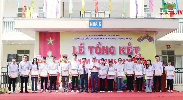 Trung tâm Giáo dục Nghề Nghiệp – Giáo dục Thường xuyên huyện đứng thứ 2 Thành phố về kết quả thi học sinh giỏi các môn văn hóa- Ảnh 16.