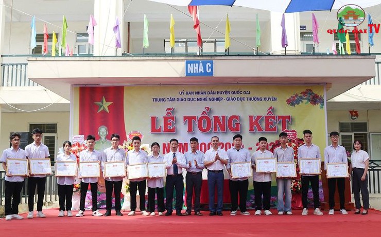 Trung tâm Giáo dục Nghề Nghiệp – Giáo dục Thường xuyên huyện đứng thứ 2 Thành phố về kết quả thi học sinh giỏi các môn văn hóa- Ảnh 20.