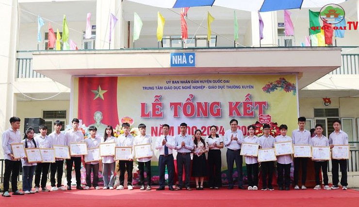 Trung tâm Giáo dục Nghề Nghiệp – Giáo dục Thường xuyên huyện đứng thứ 2 Thành phố về kết quả thi học sinh giỏi các môn văn hóa- Ảnh 21.