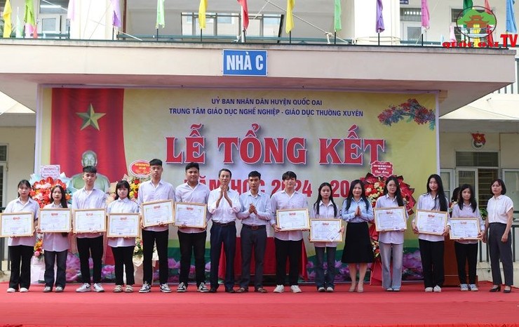 Trung tâm Giáo dục Nghề Nghiệp – Giáo dục Thường xuyên huyện đứng thứ 2 Thành phố về kết quả thi học sinh giỏi các môn văn hóa- Ảnh 23.