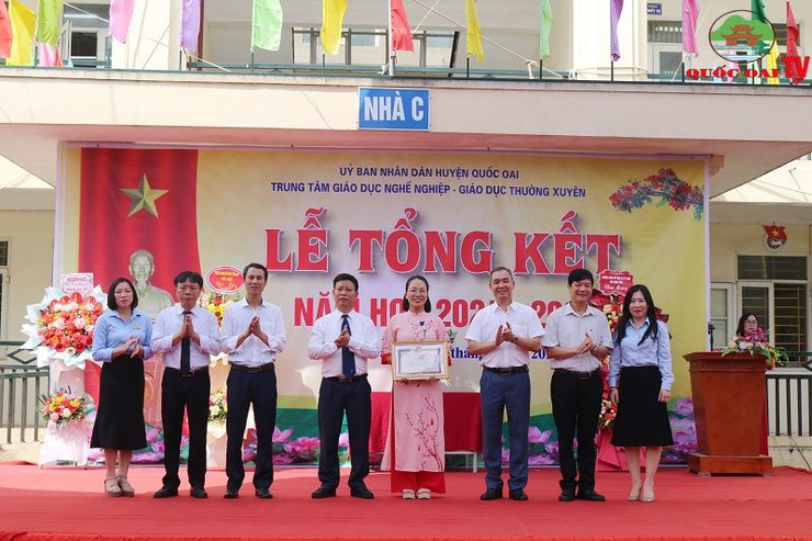 Trung tâm Giáo dục Nghề Nghiệp – Giáo dục Thường xuyên huyện đứng thứ 2 Thành phố về kết quả thi học sinh giỏi các môn văn hóa- Ảnh 9.