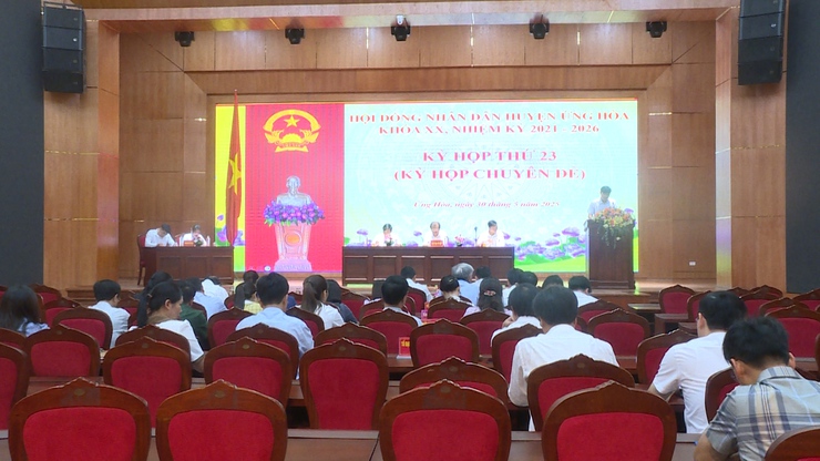 HĐND huyện tổ chức kỳ họp thứ 23 (kỳ họp chuyên đề) khóa XX, nhiệm kỳ 2021 – 2026- Ảnh 5.