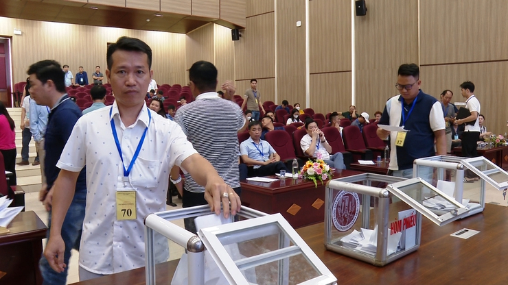 Ứng Hòa: Đấu giá thành công 3 phiên đâu giá đất tại thị trấn Vân Đình và xã Cao Sơn Tiến, dự kiến thu hơn 500 tỷ đồng.- Ảnh 1.