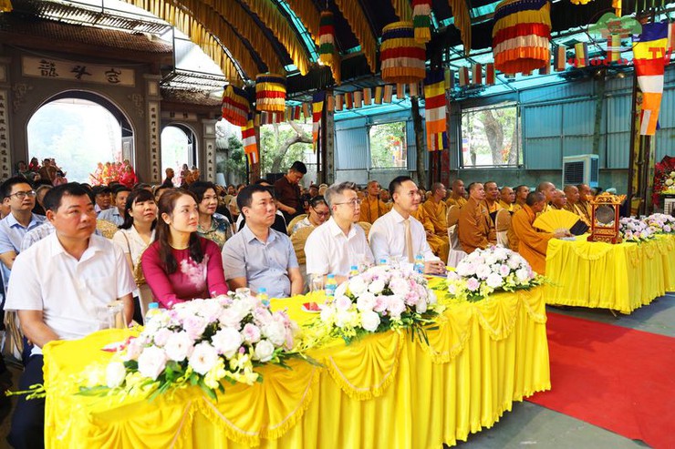 Ban trị sự Giáo hội Phật giáo Việt Nam huyện Quốc Oai Kính mừng Đại lễ Phật đản Phật lịch 2569-Dương lịch 2025- Ảnh 1.