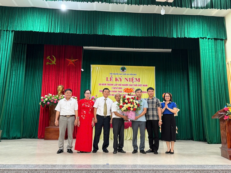 HỘI NGƯỜI CAO TUỔI XÃ LIÊN BẠT TỔ CHỨC LỄ KỶ NIỆM 30 NĂM NGÀY THÀNH LẬP HỘI NGƯỜI CAO TUỔI VIỆT NAM (10/5/1995 - 10/5/2025)- Ảnh 2.