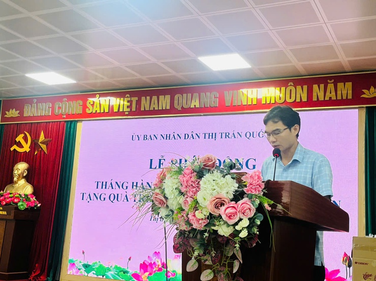 Thị trấn Quốc Oai: Lễ phát động Tháng hành động vì trẻ em năm 2025 và trao quà cho trẻ em có hoàn cảnh khó khăn- Ảnh 3.
