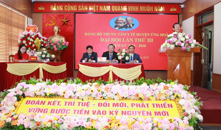 Đảng bộ Trung tâm Y tế huyện Ứng Hòa nhiệm kỳ 2025–2030:Chủ động – Sáng tạo – Vì sức khỏe cộng đồng- Ảnh 3.