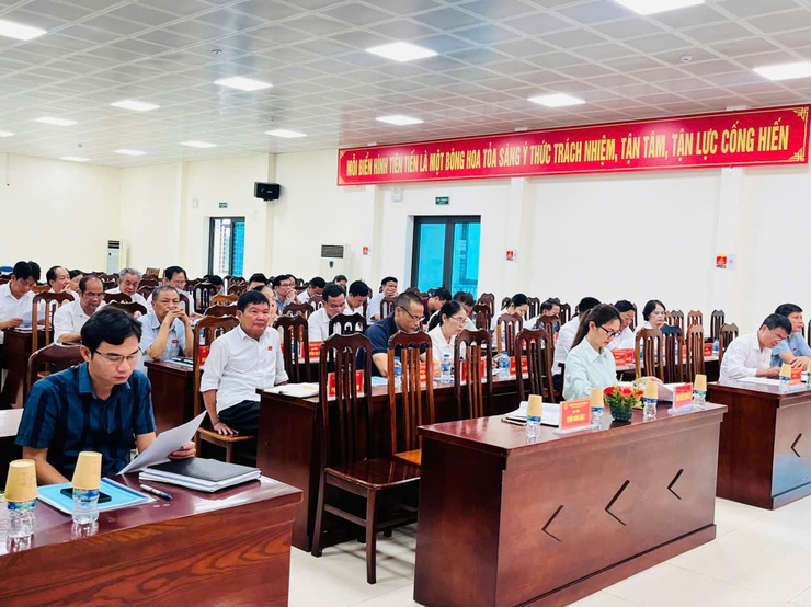 HĐND Thị trấn Quốc Oai tổ chức kỳ họp thứ 17 khóa XXI, nhiệm kỳ 2021-2026- Ảnh 3.