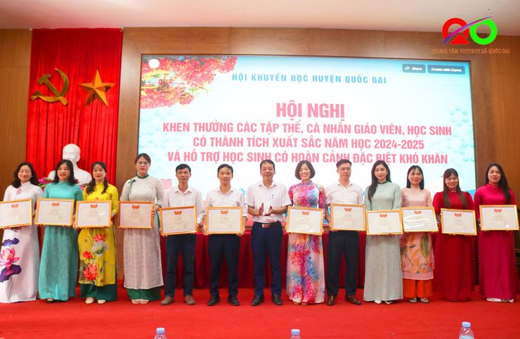 Hội Khuyến học huyện Quốc Oai khen thưởng các tập thể, cá nhân học sinh, giáo viên có thành tích xuất sắc năm học 2024-2025- Ảnh 7.