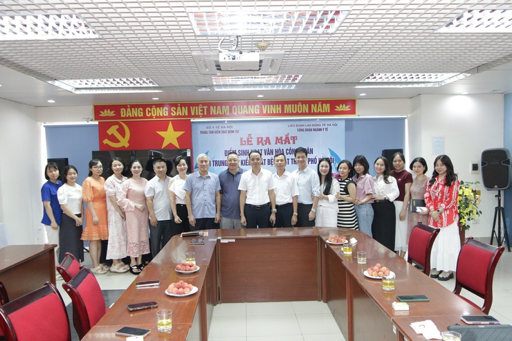 Ra mắt Điểm sinh hoạt văn hóa cho công nhân tại Trung tâm Kiểm soát bệnh tật Hà Nội- Ảnh 3.