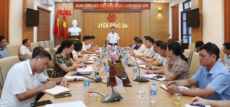 Quốc Oai tổ chức Hội nghị triển khai công tác bàn giao công việc, hồ sơ, tài liệu và tài sản trước khi kết thúc cấp huyện, chuyển giao về xã mới

- Ảnh 1.