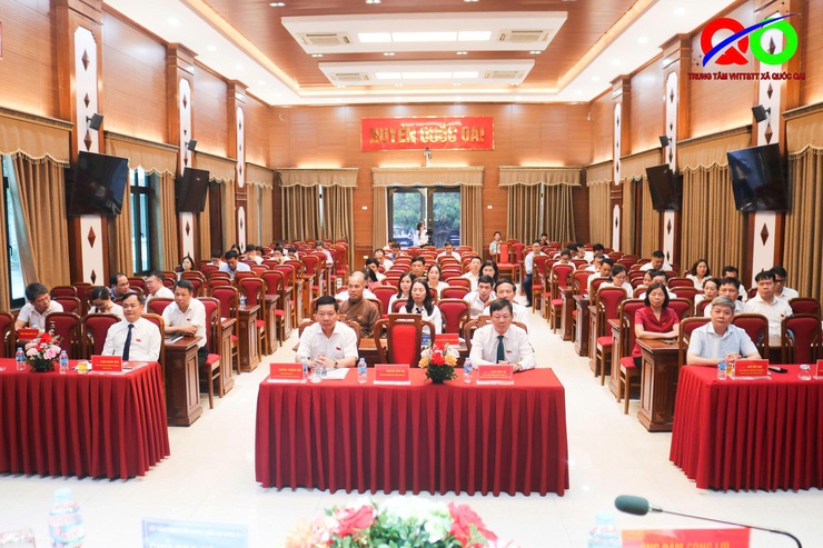 HĐND huyện Quốc Oai khoá XX, nhiệm kỳ 2021-2026 tiếp tục phiên làm việc thứ 2 và Bế mạc kỳ họp thứ 21- Ảnh 1.