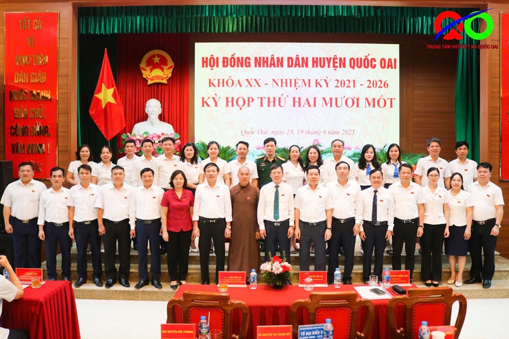 HĐND huyện Quốc Oai khoá XX, nhiệm kỳ 2021-2026 tiếp tục phiên làm việc thứ 2 và Bế mạc kỳ họp thứ 21- Ảnh 9.