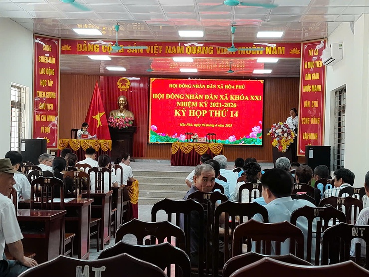 HĐND xã Hòa Phú tổ chức kỳ họp thứ 14 năm 2025- Ảnh 2.