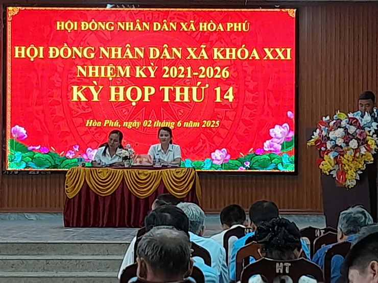 HĐND xã Hòa Phú tổ chức kỳ họp thứ 14 năm 2025- Ảnh 9.