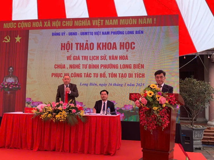 Long Biên tổ chức thành công hội thảo khoa học về giá trị văn hóa lịch sử Chùa, Nghè Tử Đình phục vụ tu bổ, tôn tạo di tích- Ảnh 4.
