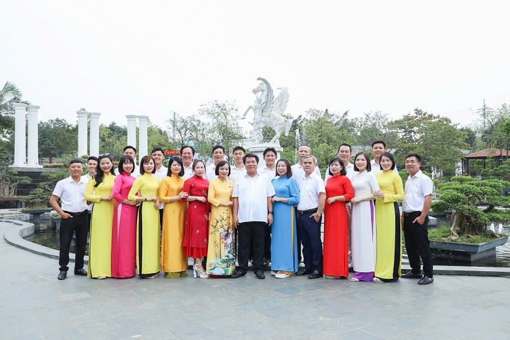 Kỷ niệm 100 năm ngày báo chí cách mạng Việt Nam nguồn lực tinh thần từ những người làm báo cơ sở- Ảnh 2.