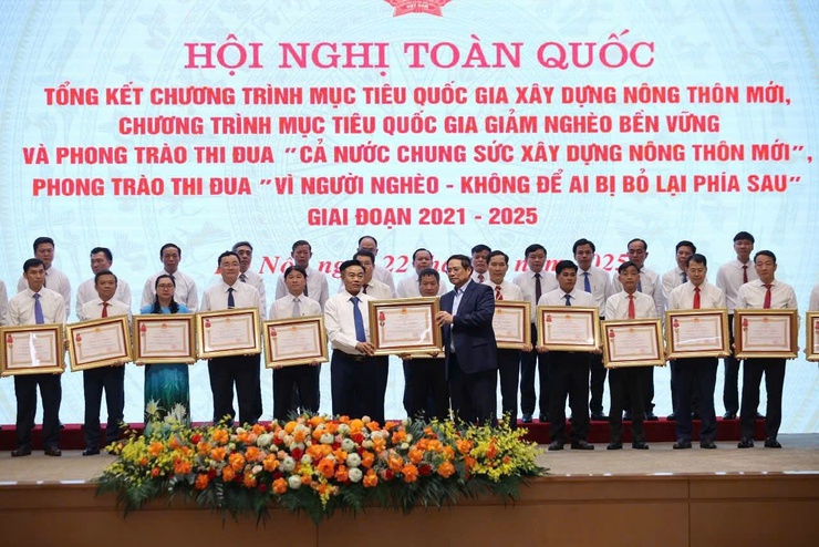 Hội nghị tổng kết phong trào thi đua cả nước chung tay xây dựng nông thôn mới giai đoạn 2021-2025.- Ảnh 1.