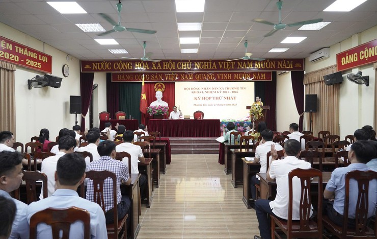 Xã Thường Tín (mới) vận hành thử nghiệm hoạt động Đảng ủy, HĐND, UBND xã và Điểm tiếp nhận, phục vụ hành chính công xã- Ảnh 2.
