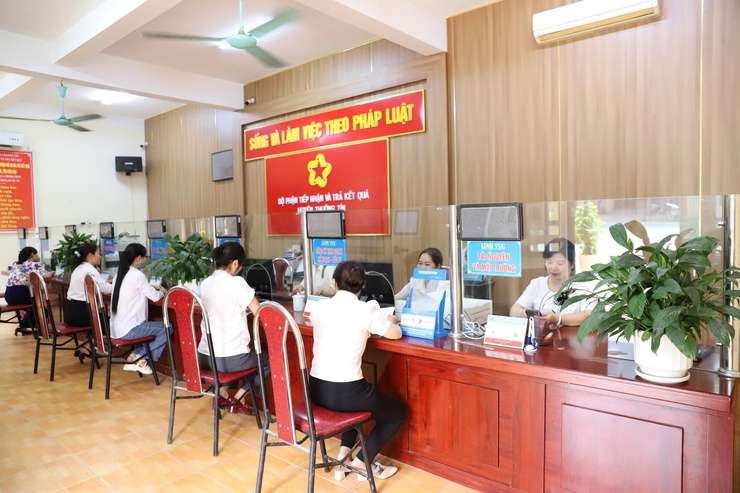 Xã Thường Tín (mới) vận hành thử nghiệm hoạt động Đảng ủy, HĐND, UBND xã và Điểm tiếp nhận, phục vụ hành chính công xã- Ảnh 4.