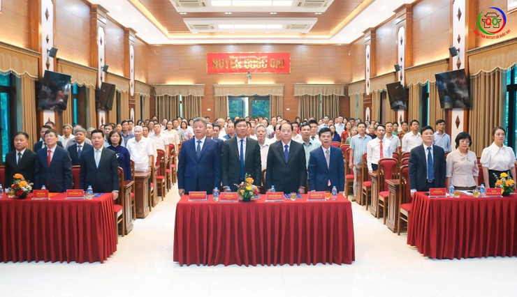 Huyện Quốc Oai vinh dự đón nhận Huân chương lao động hạng Nhì: dấu ấn tự hào, lời tri ân sâu sắc trước thời khắc chuyển mình lịch sử kết thúc cấp Huyện để chuyển sang mô hình 2 cấp- Ảnh 1.