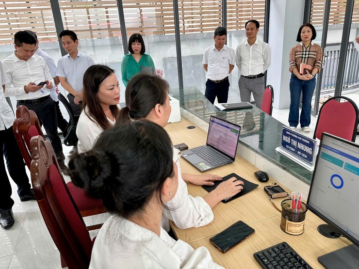 Phường Phú Thượng vận hành thử nghiệm mô hình chính quyền địa phương cấp phường mới- Ảnh 2.