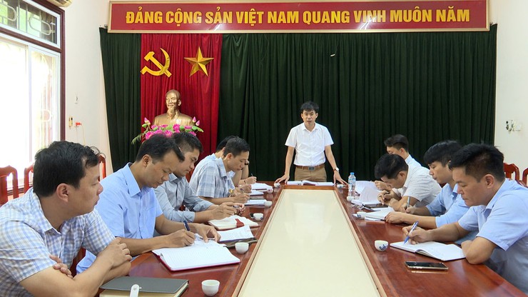 UBND xã Dương Hoà (sau sáp nhập) họp triển khai nhiệm vụ vận hành chính quyền cấp xã mới- Ảnh 1.
