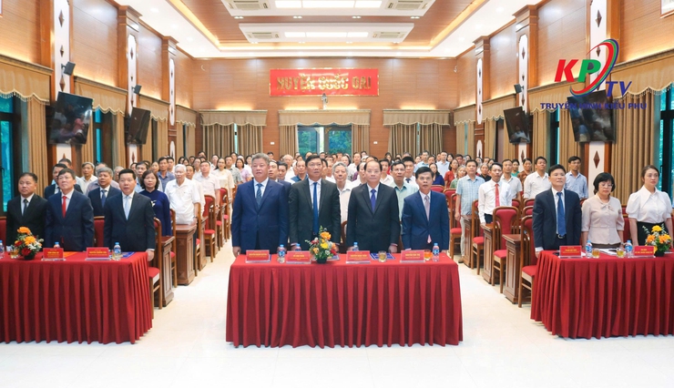 Huyện Quốc Oai vinh dự đón nhận Huân chương lao động hạng Nhì: dấu ấn tự hào, lời tri ân sâu sắc trước thời khắc chuyển mình lịch sử kết thúc cấp Huyện để chuyển sang mô hình 2 cấp- Ảnh 1.