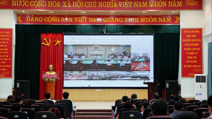 Hội nghị đánh giá kết quả vận hành thử nghiệm chính quyền cấp xã theo mô hình chính quyền địa phương 2 cấp- Ảnh 1.