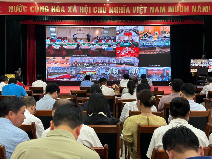 HỘI NGHỊ SƠ KẾT VẬN HÀNH THỬ NGHIỆM MÔ HÌNH CHÍNH QUYỀN ĐỊA PHƯƠNG HAI CẤP CỦA THÀNH PHỐ HÀ NỘI- Ảnh 2.