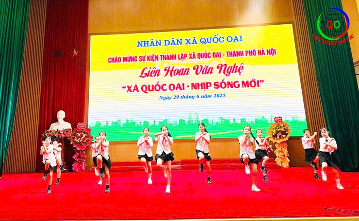 Liên hoan văn nghệ “XÃ QUỐC OAI – NHỊP SỐNG MỚI”: Giai điệu gắn kết, thăng hoa cảm xúc- Ảnh 18.